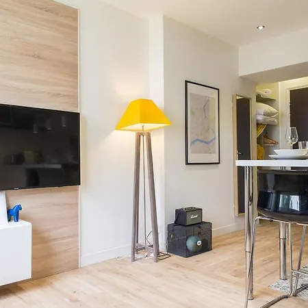 乌斯汝尔南特麦哲伦公寓 公寓 南特