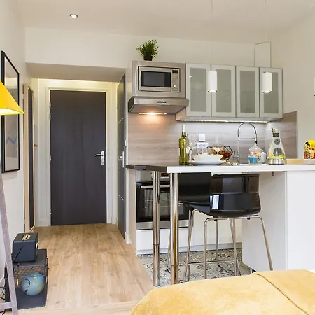 Unsejouranantes - Le Magellan *