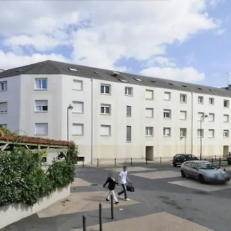 Unsejouranantes - Le Magellan