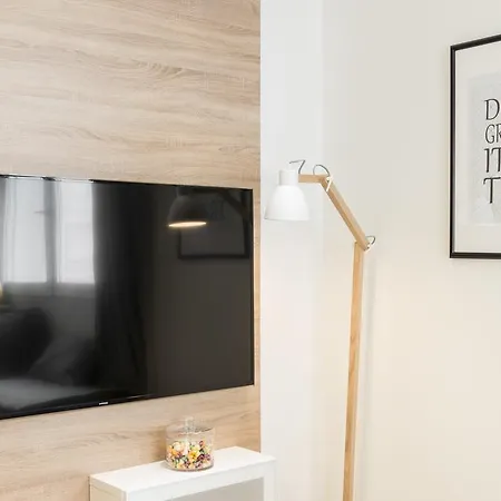 Апартаменты Unsejouranantes - Le Magellan Нант